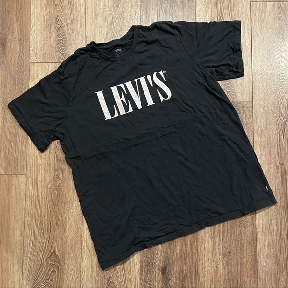 Levi's Other - Levi’s Short Sleeve Shirt Black XL